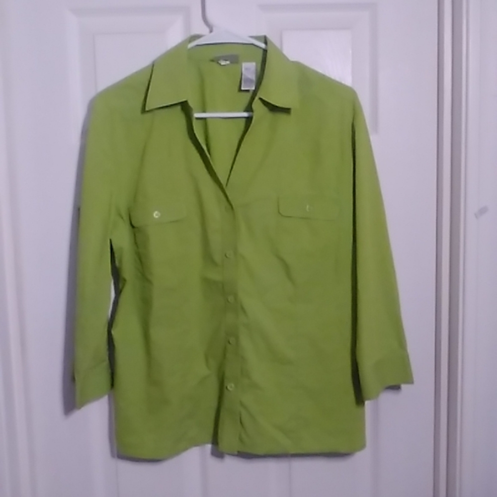 Chico's cotton blend V-neck button up shirt Pockets Cuffed sleeves